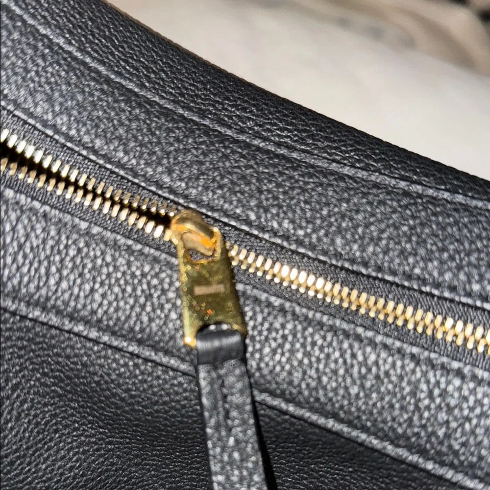KHAITE Black Hobo Bag with Crescent Shape and Thick Strap - Picture 4 of 8